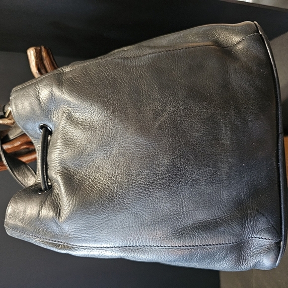 Anne Klein Black Leather Hobo Bucket Bag. - Picture 3 of 8